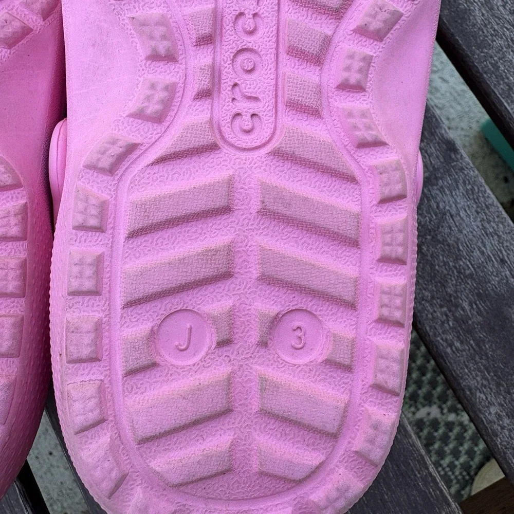 Crocs Kids J3 Pink Classic Fuzz Lined Clogs Cozicore Faux Fur